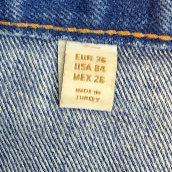 Zara Denim Cut-Off Shorts - Picture 7 of 8